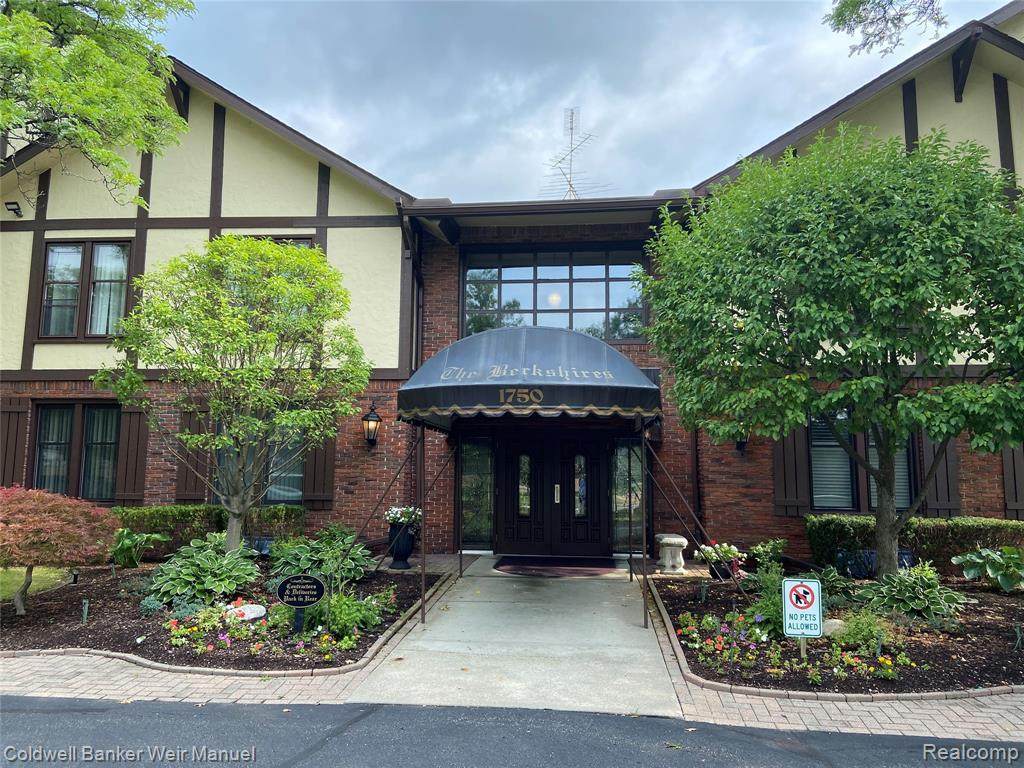 1750 Vernier Rd Apt 25 - Photo 1