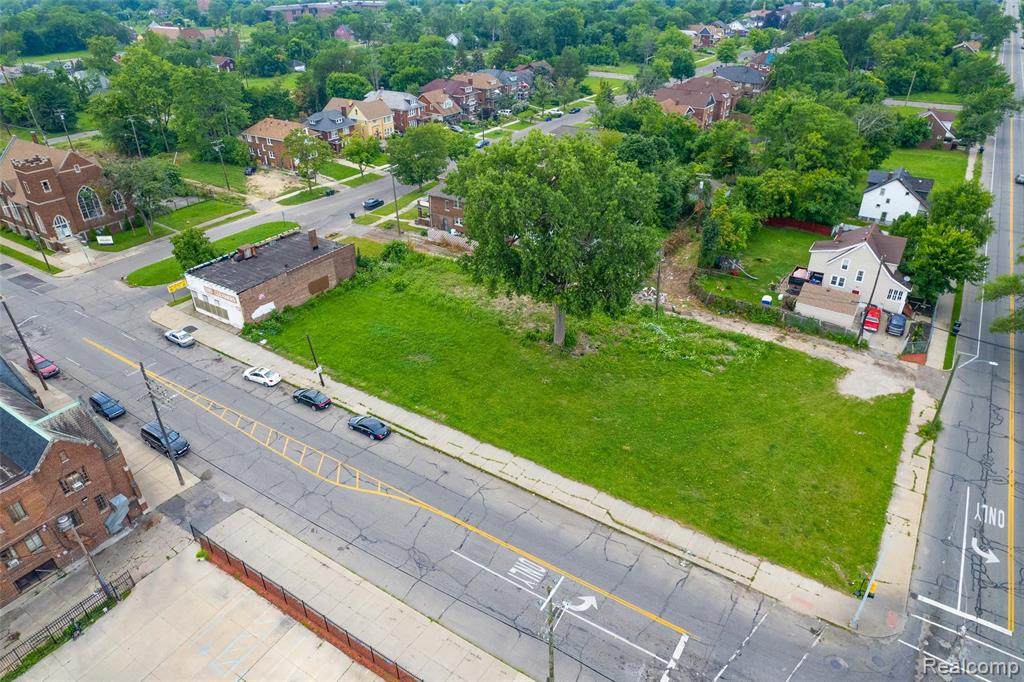 14345 Kercheval - Photo 1