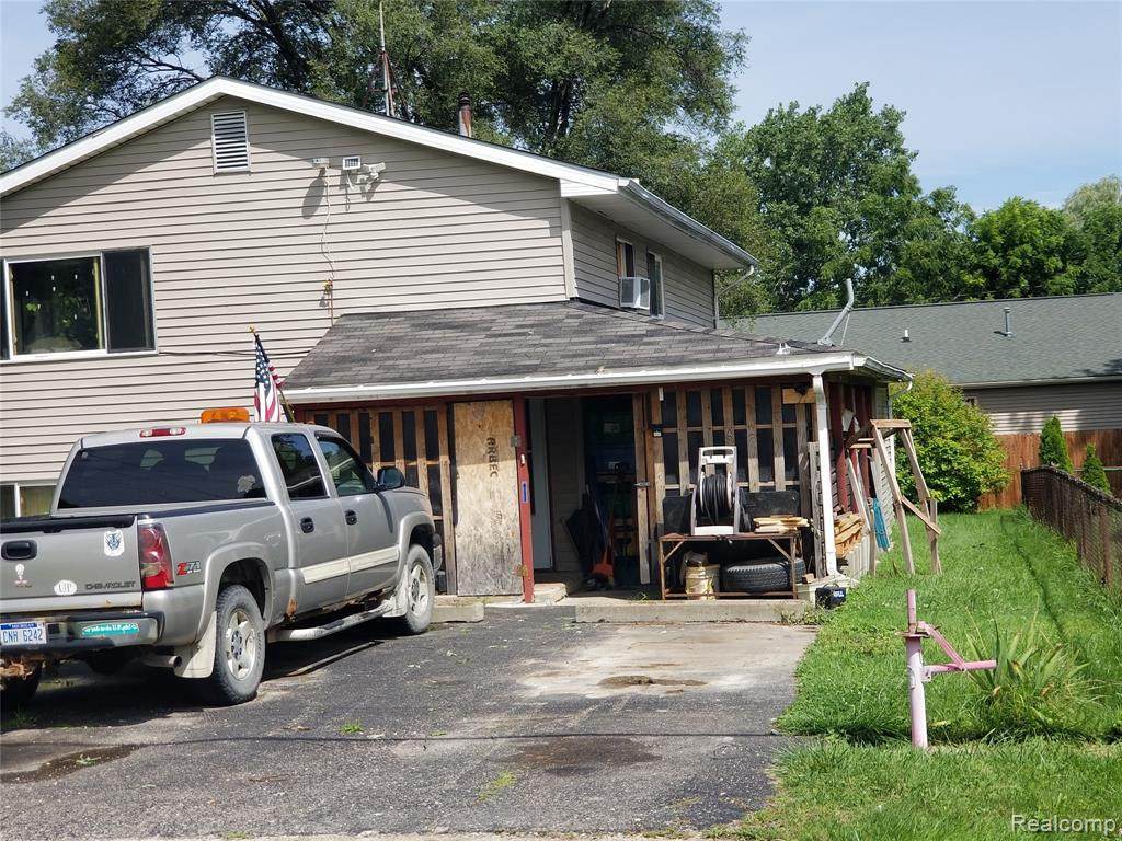 2243 Dudley St - Photo 1