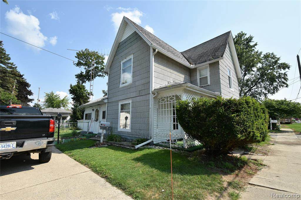 203 Brown St - Photo 1