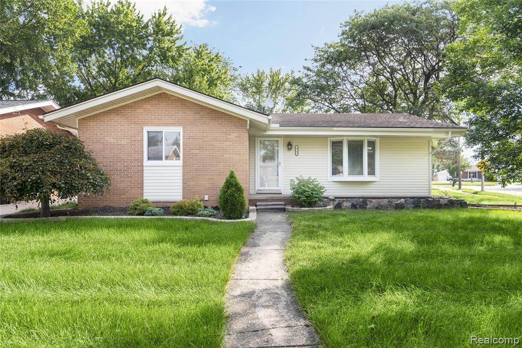 4593 Valley Rd - Photo 1