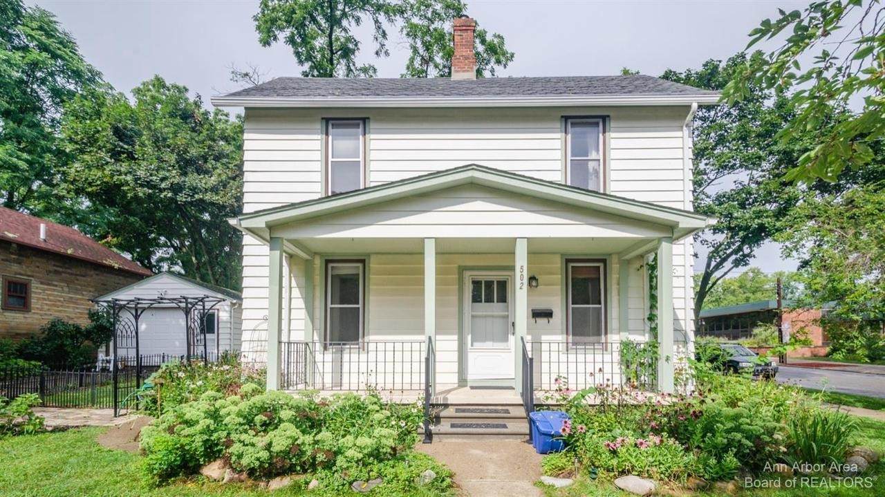 502 Fourth St - Photo 1