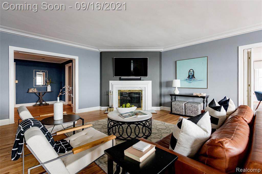 8162 Jefferson Ave - Photo 1