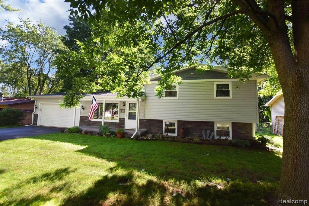 13255 Torrey Rd - Photo 1