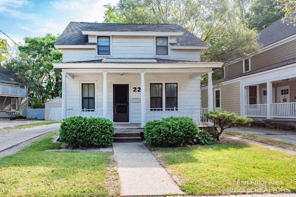 226 Summit St - Photo 1