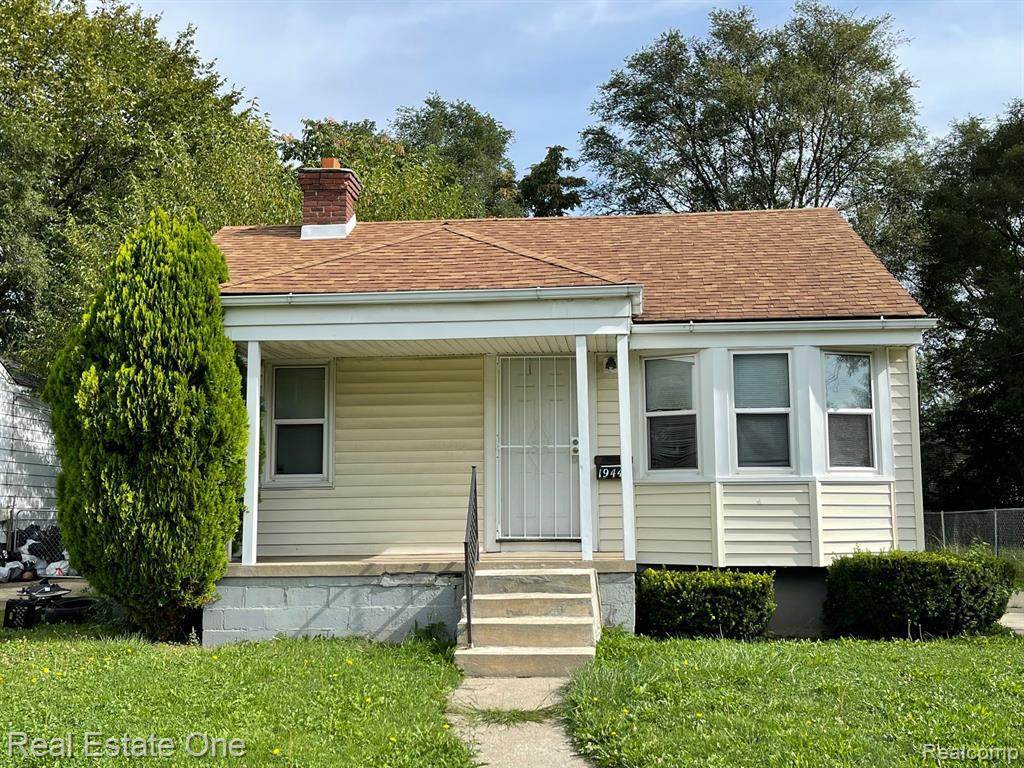 19443 Mccormick St - Photo 1