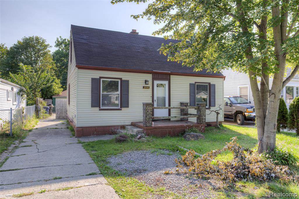20086 Inkster Rd - Photo 1