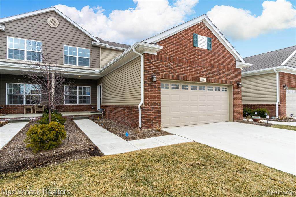 3087 Bridgewater - Photo 1