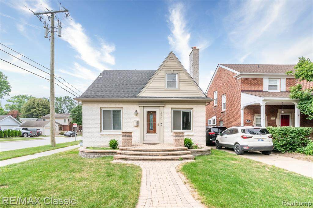 270 Melborn St St S - Photo 1