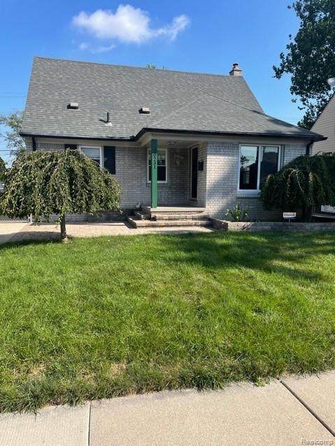 20231 Avalon St - Photo 1
