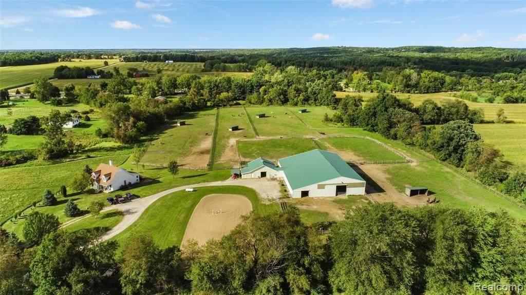 2699 Cedar Lake Rd - Photo 1