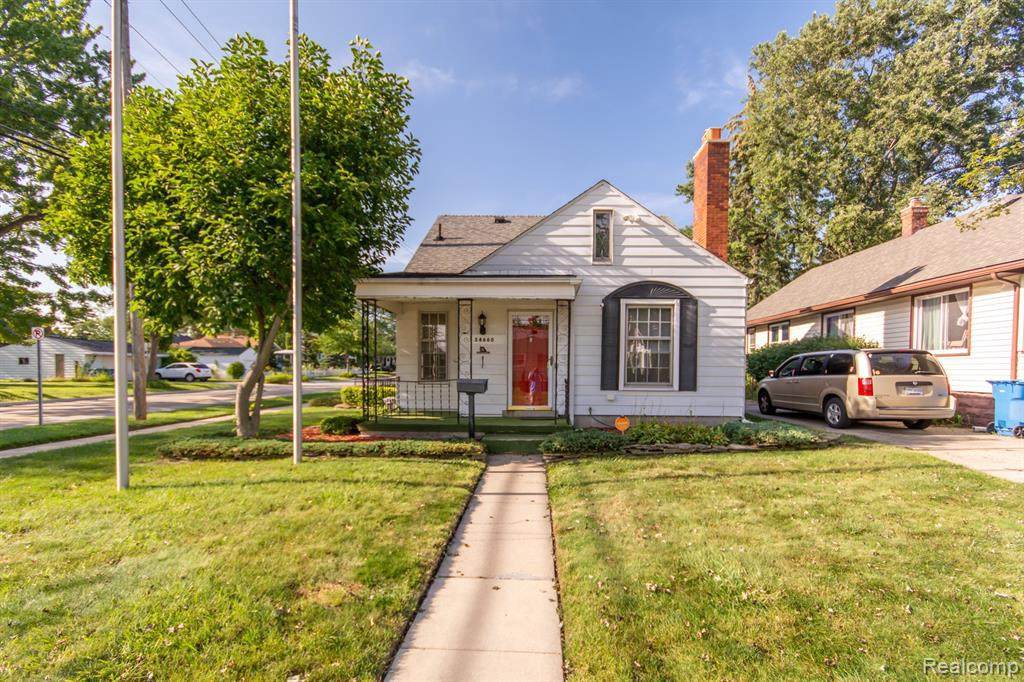 34660 Elm St - Photo 1
