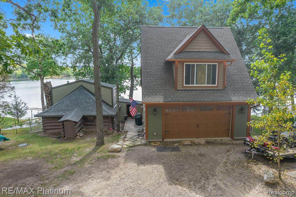 873 Hurley Dr - Photo 1