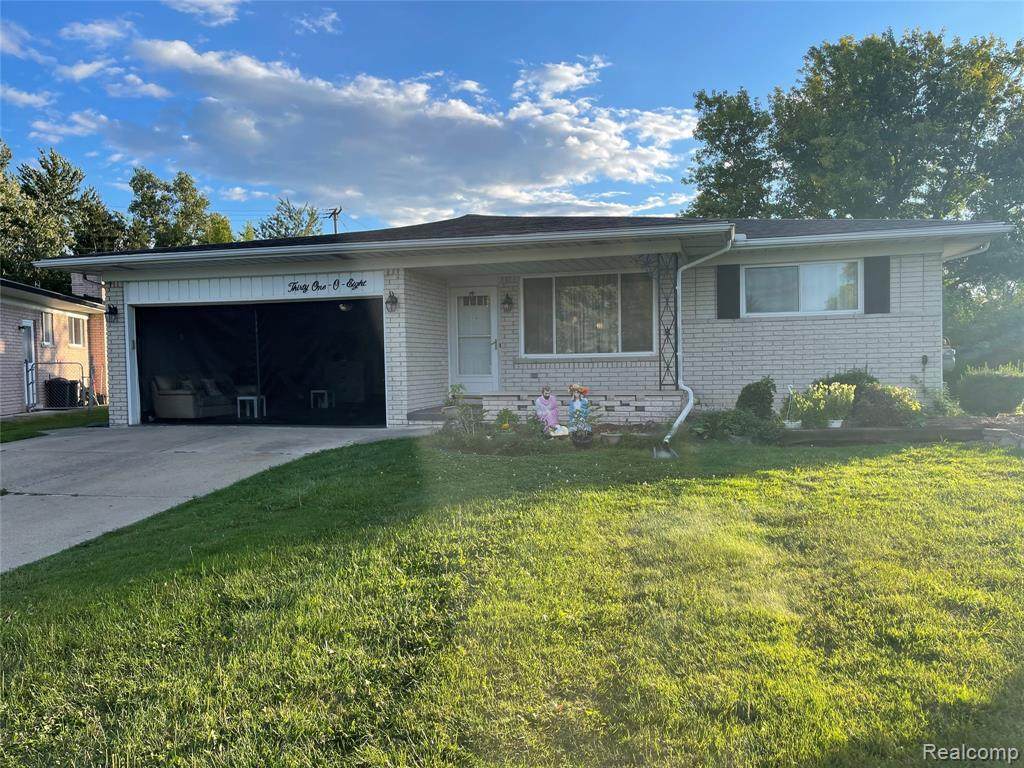 3108 Castle Crt - Photo 1