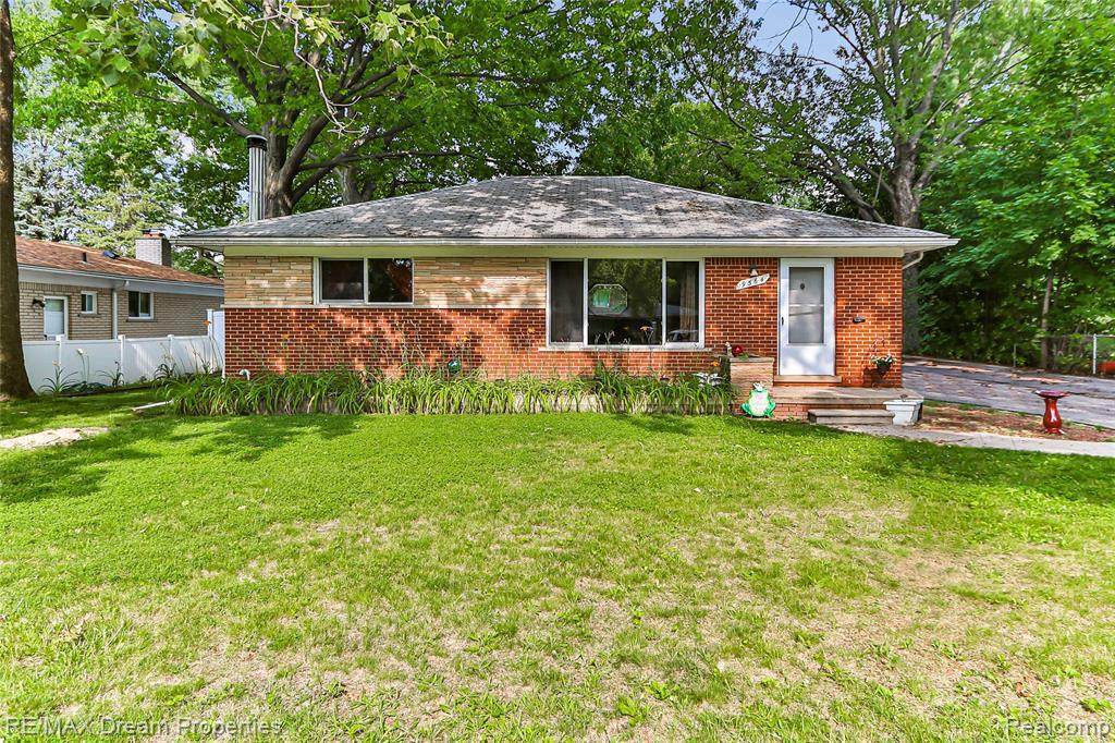 9564 Garfield - Photo 1