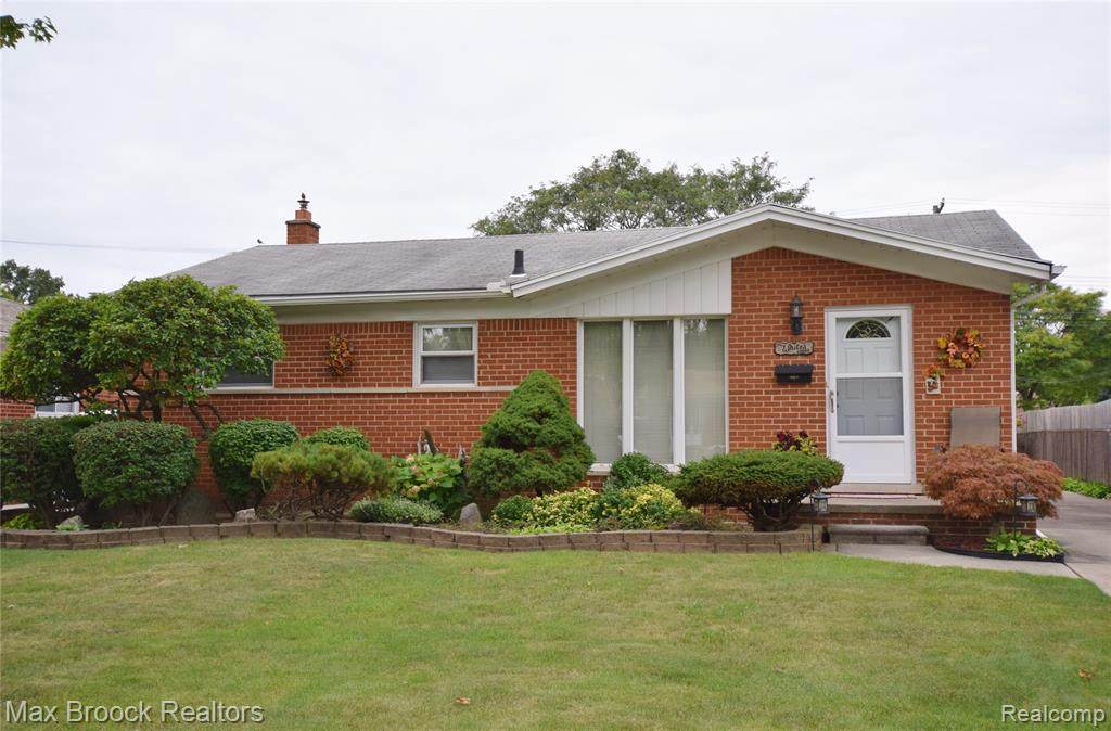 29683 Shackett Ave - Photo 1