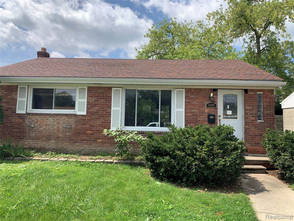 28221 Florence St - Photo 1