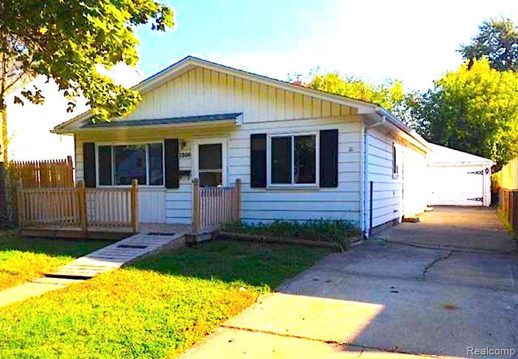 1306 George Ave - Photo 1