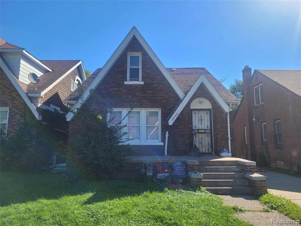9486 Beaconsfield St - Photo 1