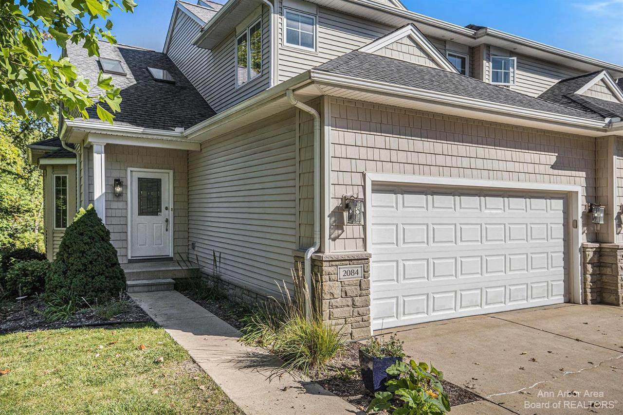 2084 Liberty Heights Hts - Photo 1