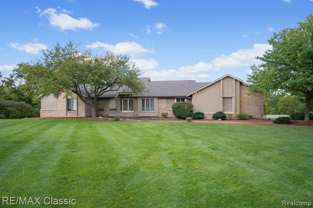 5201 Knobby Hill - Photo 1