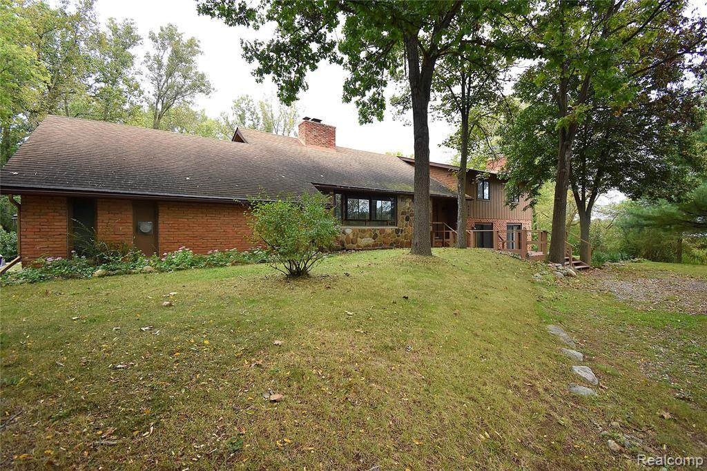 9039 Cattail Pt - Photo 1