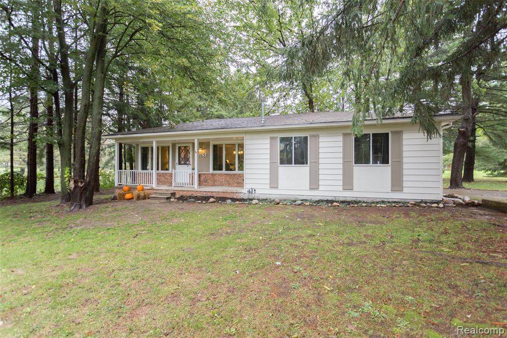 60670 Mount Vernon Rd - Photo 1