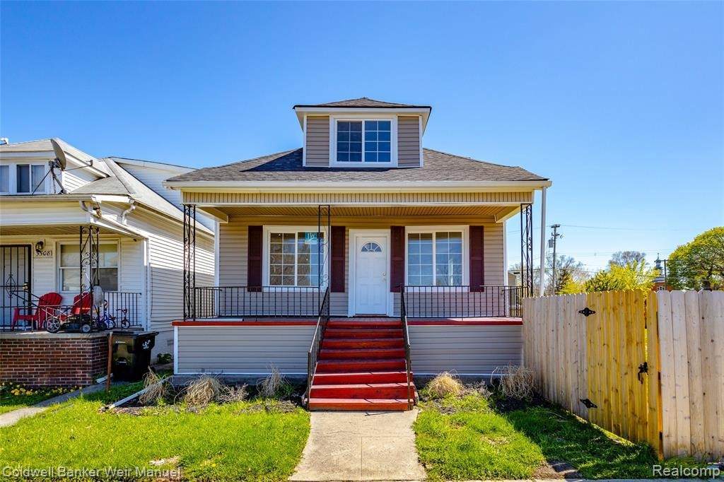 5504 Harold St - Photo 1