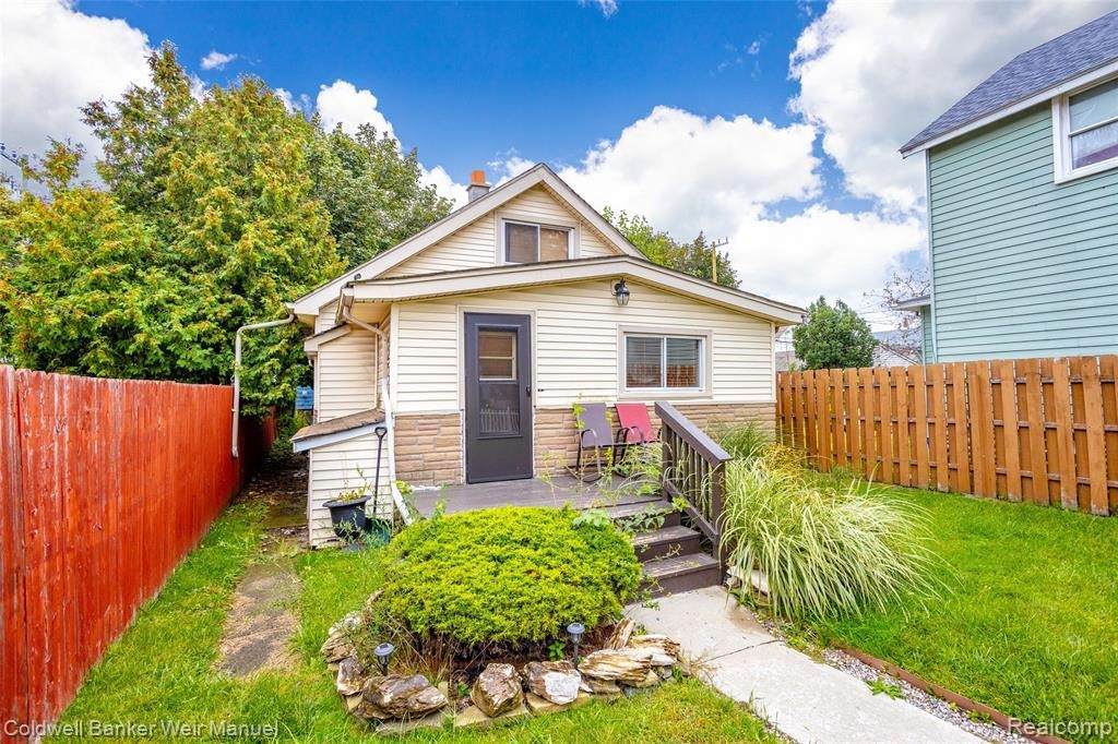 2358 Neibel St - Photo 1