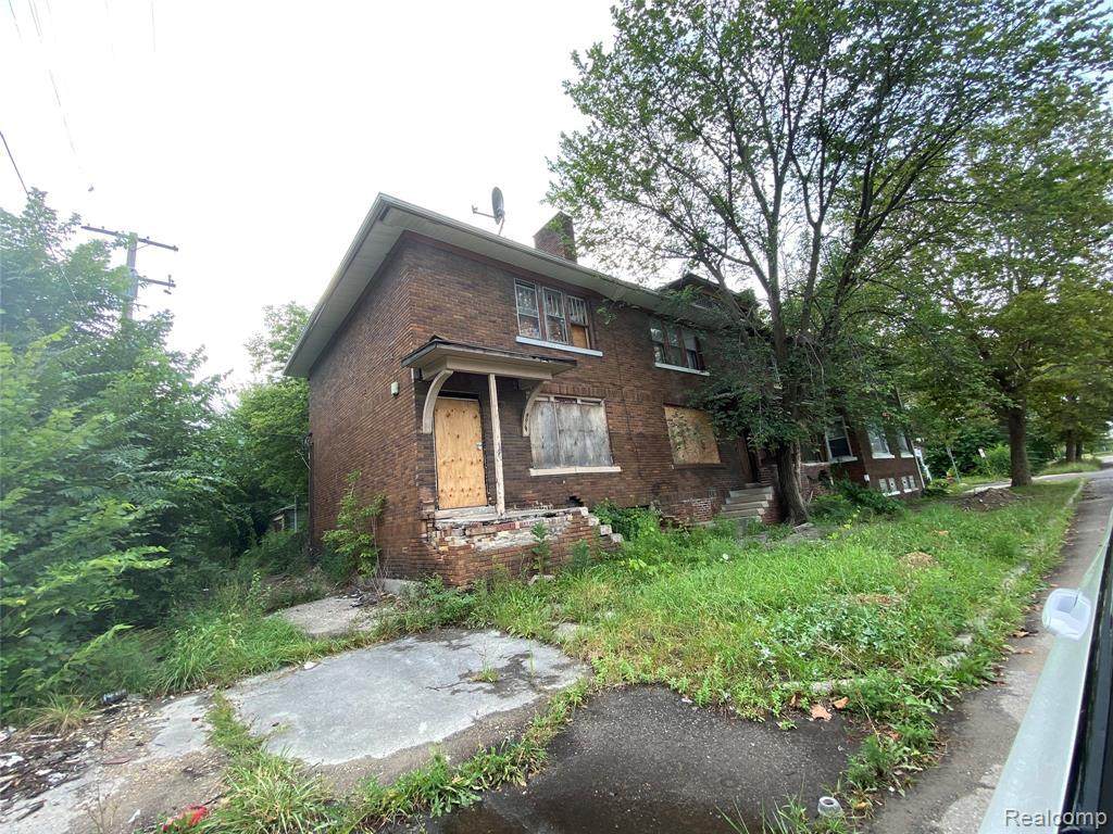 9021 Lawton St - Photo 1