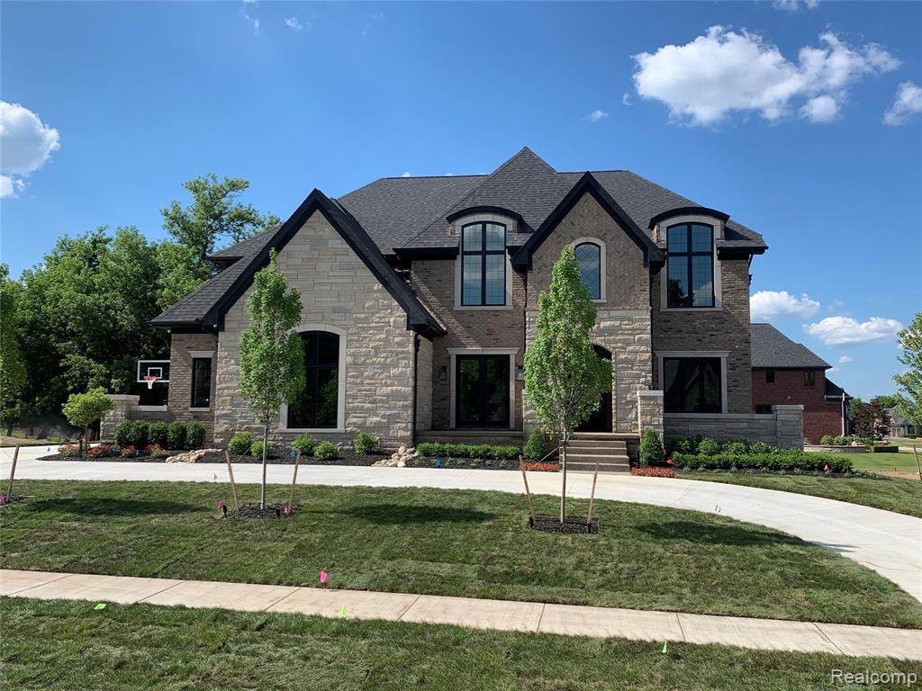 4664 The Heights Blvd - Photo 1