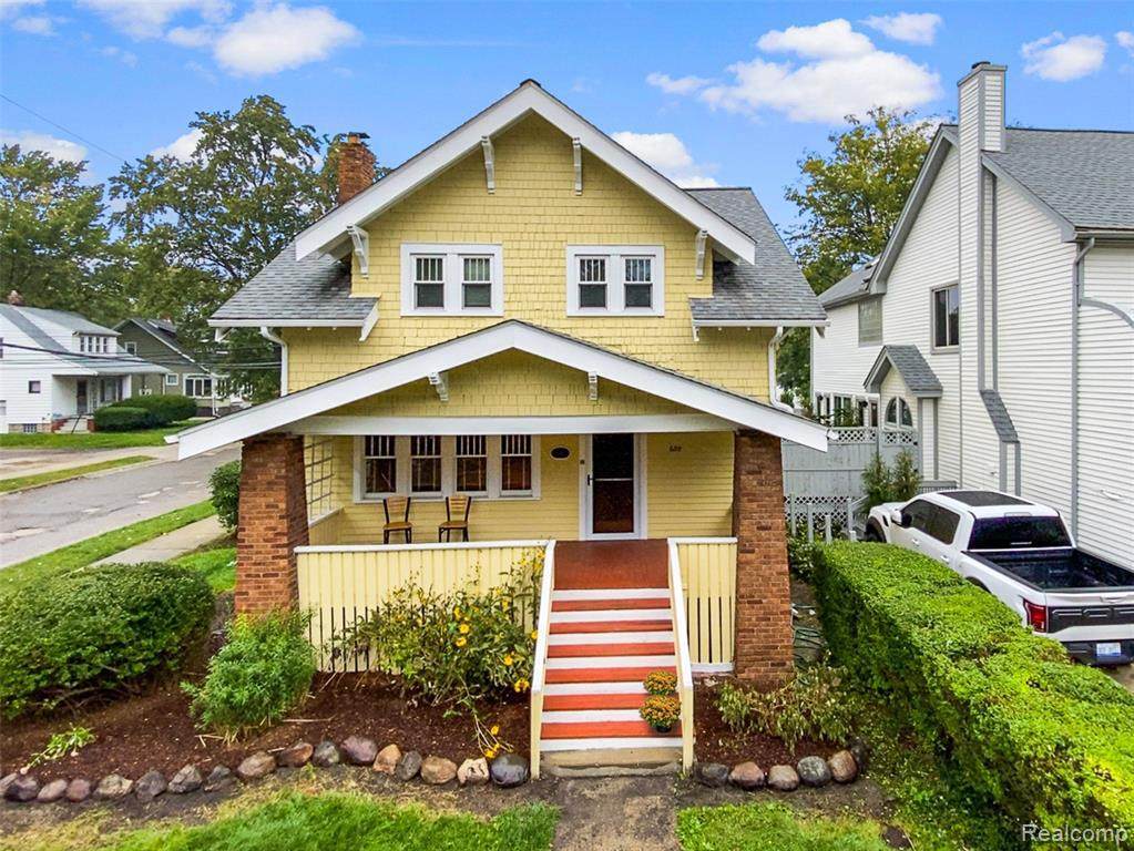 620 4TH ST - Photo 1
