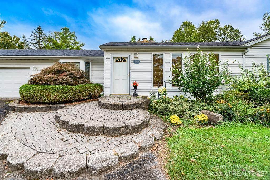 49555 Geddes Rd - Photo 1