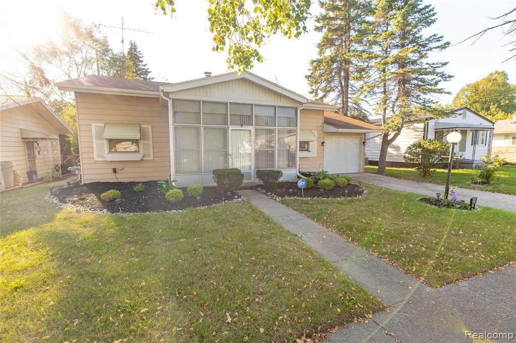 2010 Whittlesey St - Photo 1