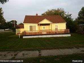 2123 Moeller Ave - Photo 1