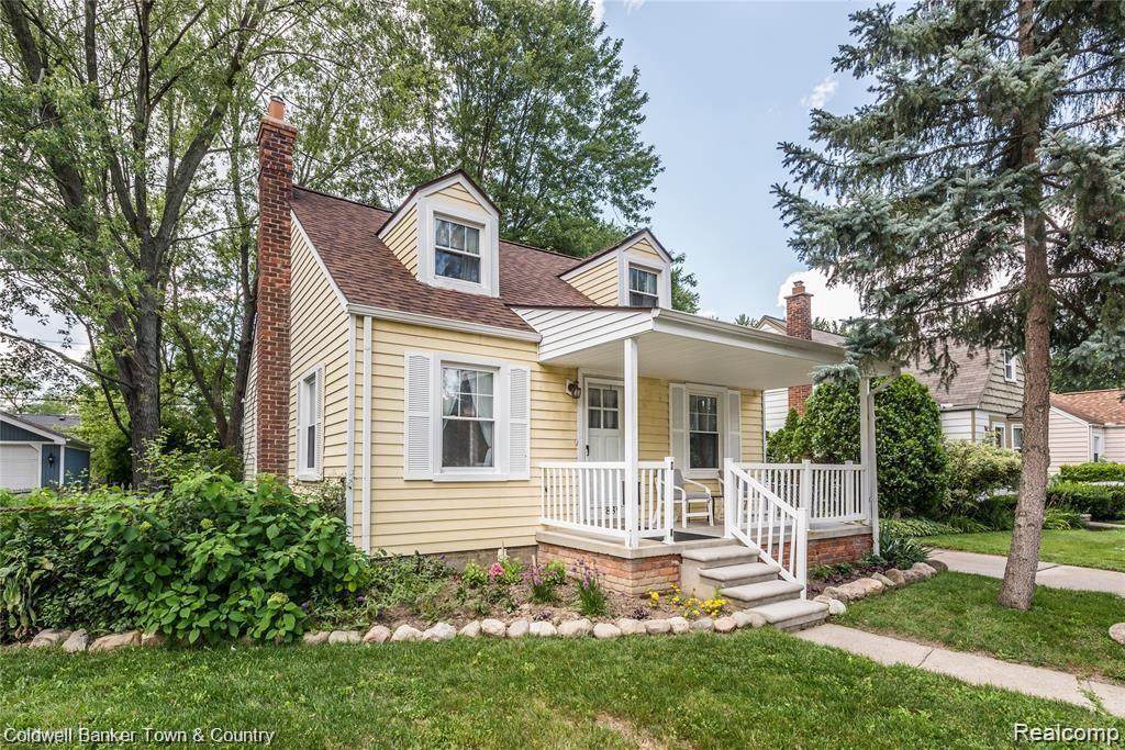 3889 Cummings Ave - Photo 1