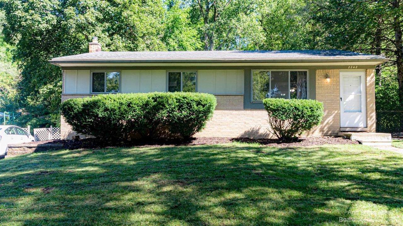 2242 Stellar St - Photo 1