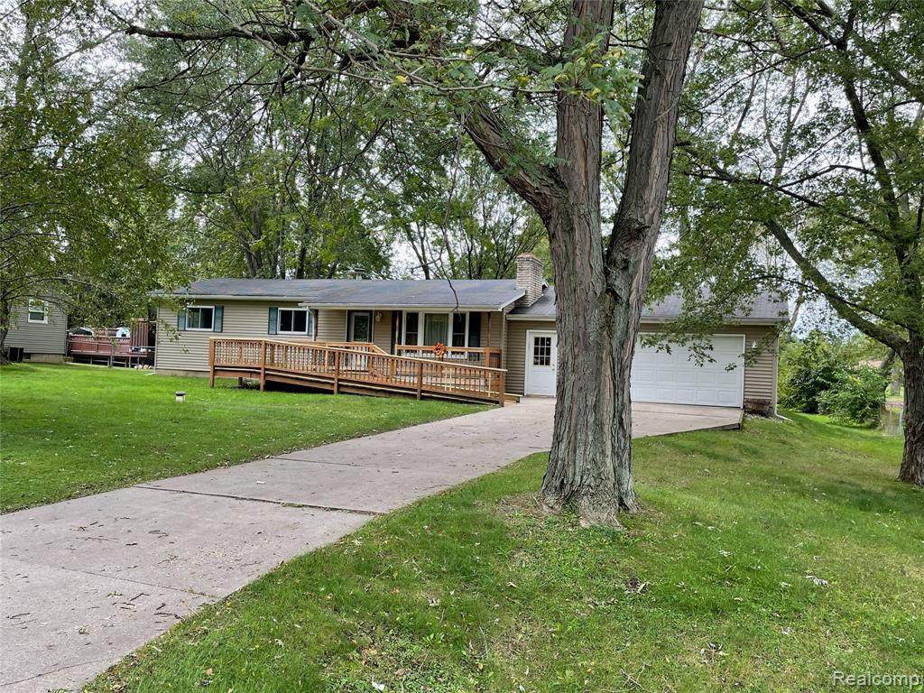 4167 Bobwhite Dr - Photo 1