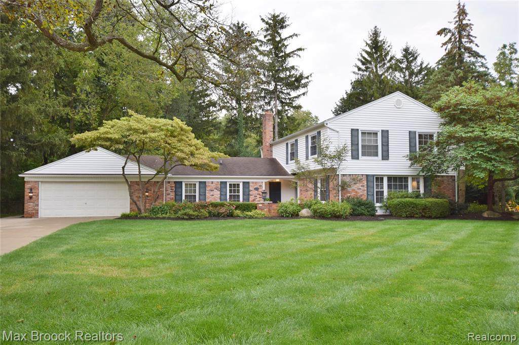 3211 Bradford Dr - Photo 1