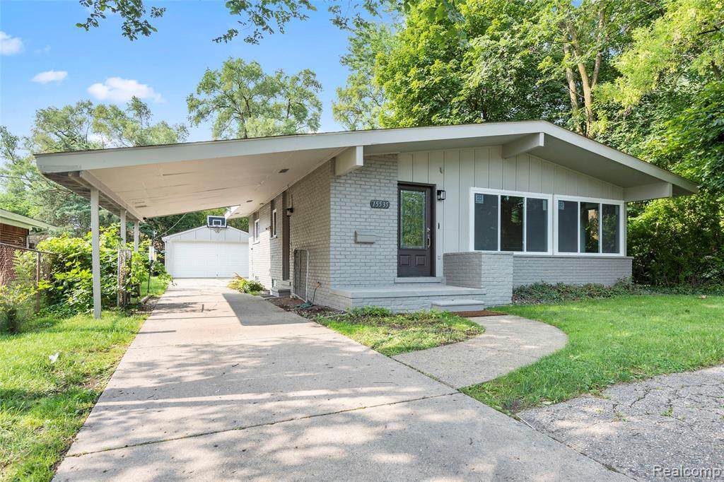 15535 14 MILE RD - Photo 1