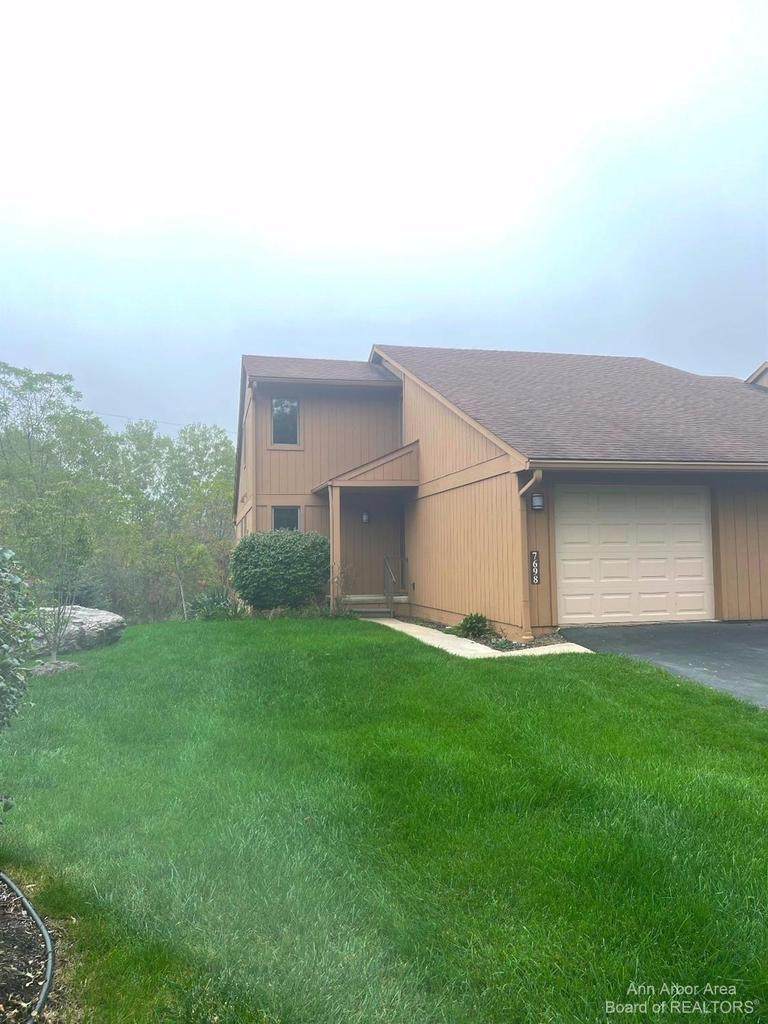 7698 Cottonwood Ln - Photo 1