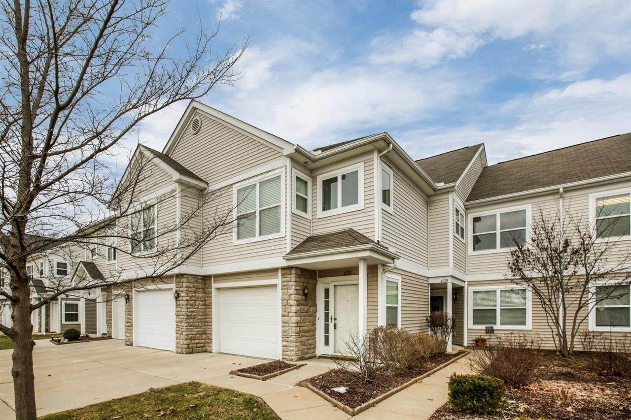 633 Fieldstone Cir - Photo 1