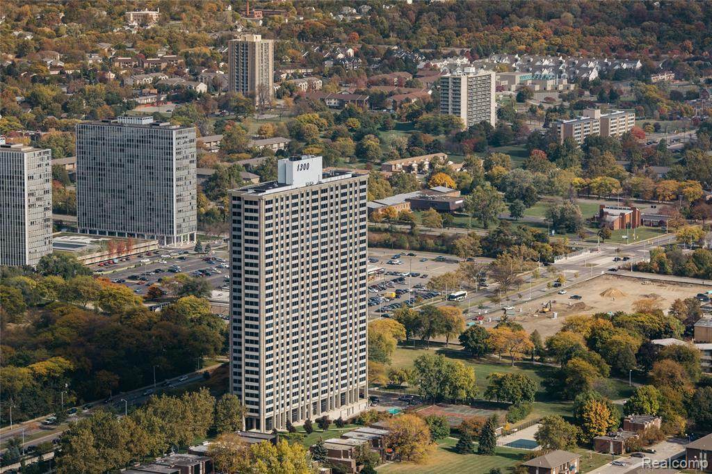 1300 Lafayette - Photo 1