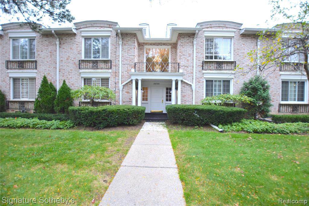 40740 Woodward Ave - Photo 1
