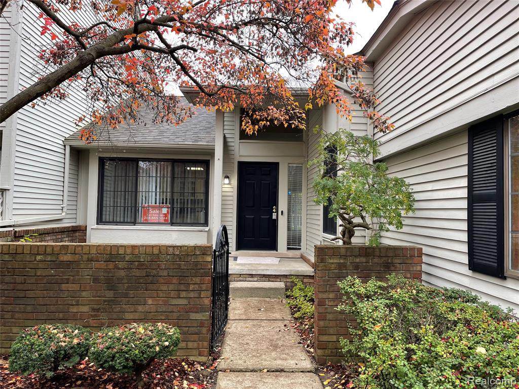 6025 Pebble Lane Crt - Photo 1