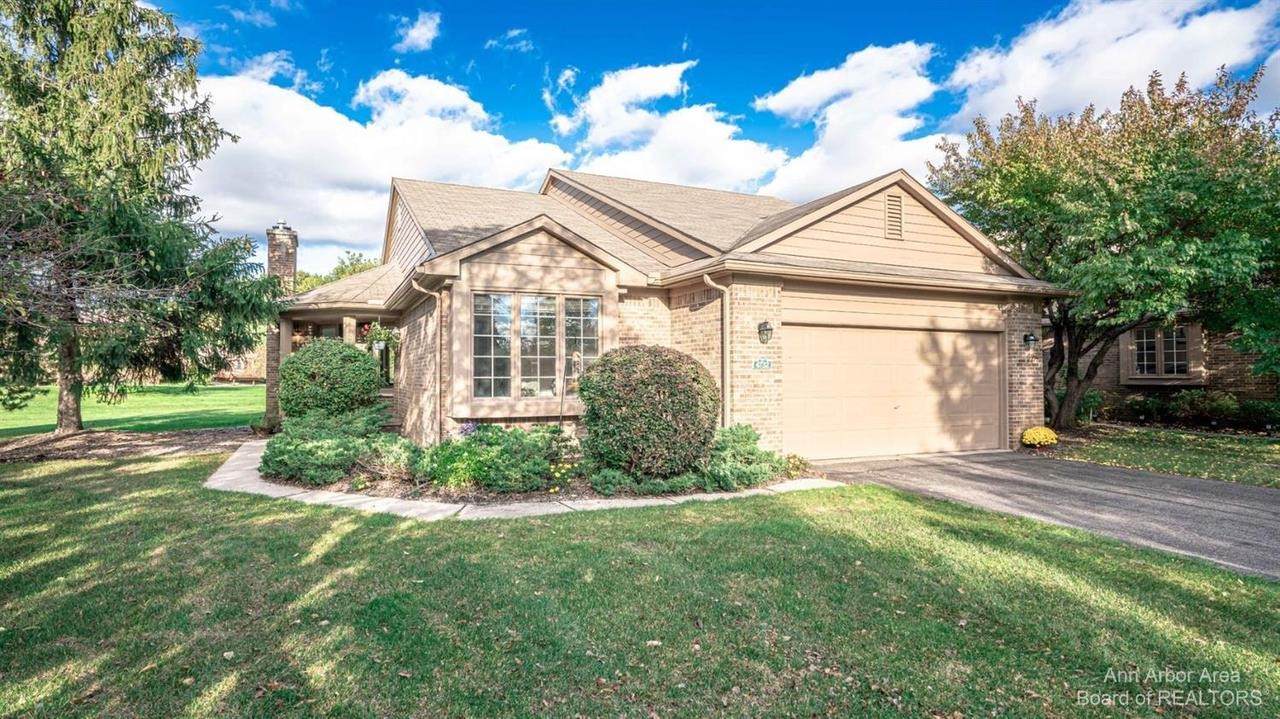 4732 Bayberry Cir - Photo 1
