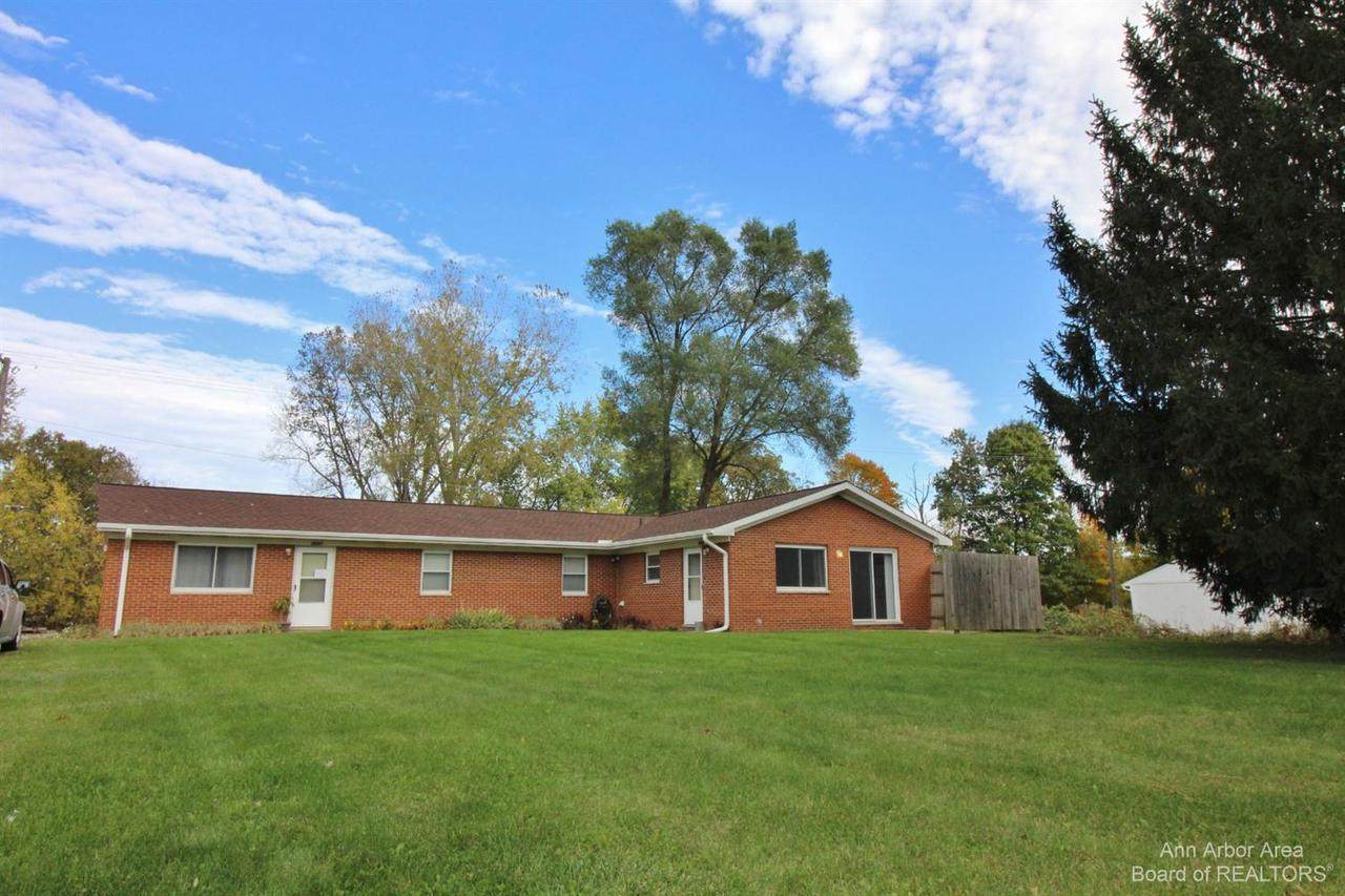 4648 Dexter Pinckney Rd - Photo 1