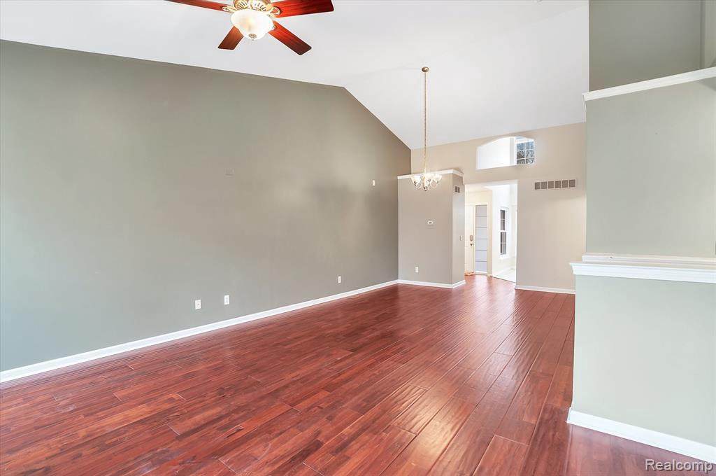 531 Cherry Grove Rd - Photo 1