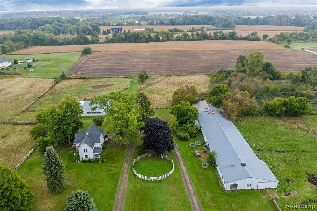 4875 Pennington - Photo 1