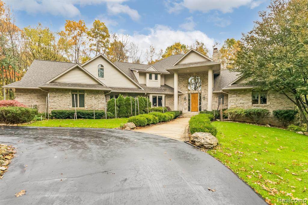 2892 Foxfire Drive - Photo 1